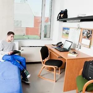 https://university-of-toronto-45-willcocks-residence.hotelstorontoontario.org